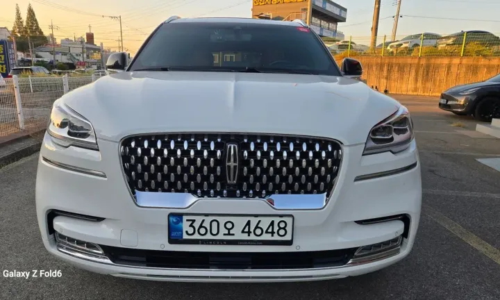 Lincoln Aviator