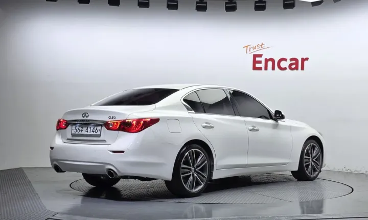 Infiniti Q50