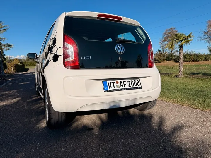 Volkswagen up!