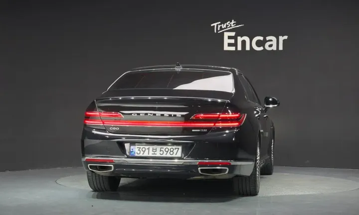 Genesis G90