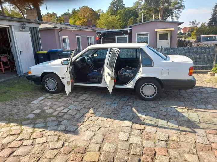 Volvo 944