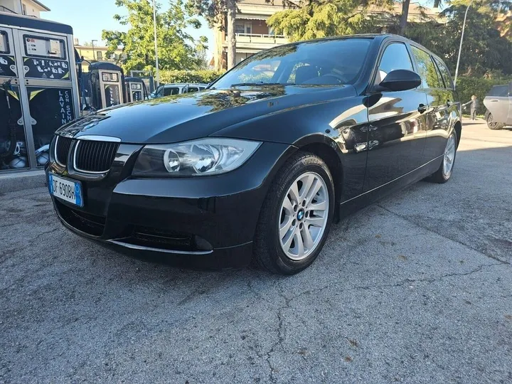 BMW 320
