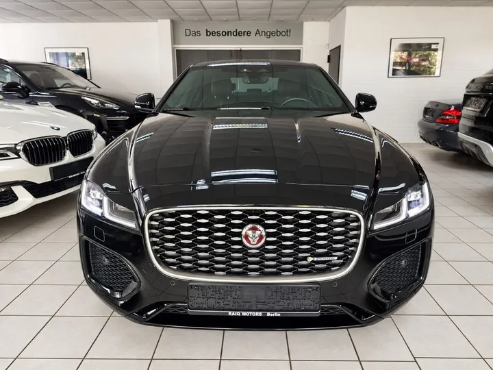 Jaguar XF