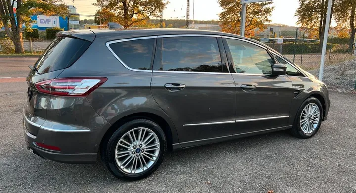 Ford S-Max
