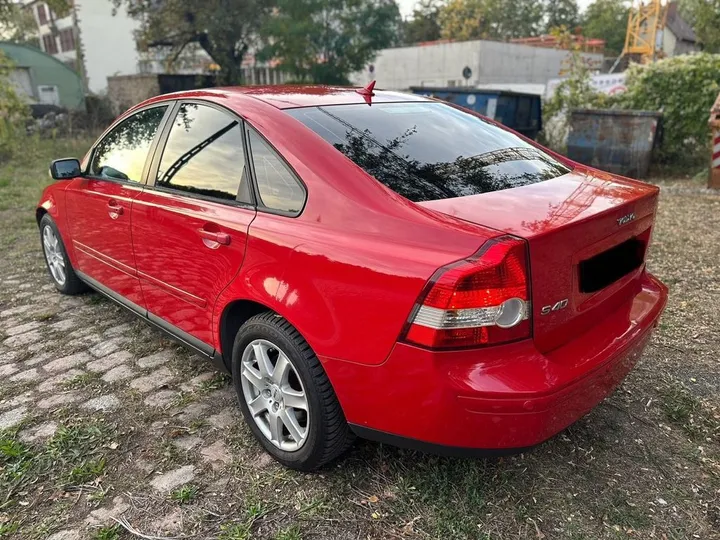 Volvo S40