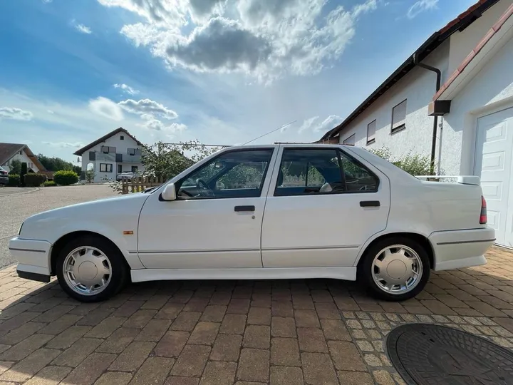 Renault R 19