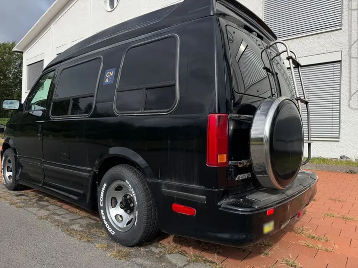 Chevrolet Astro