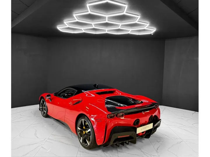 Ferrari SF90