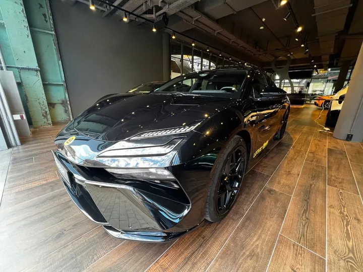 Lotus Emeya