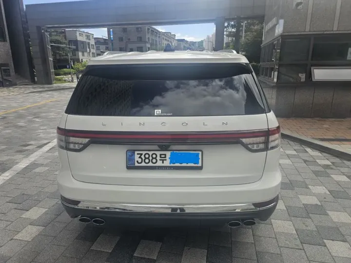 Lincoln Aviator