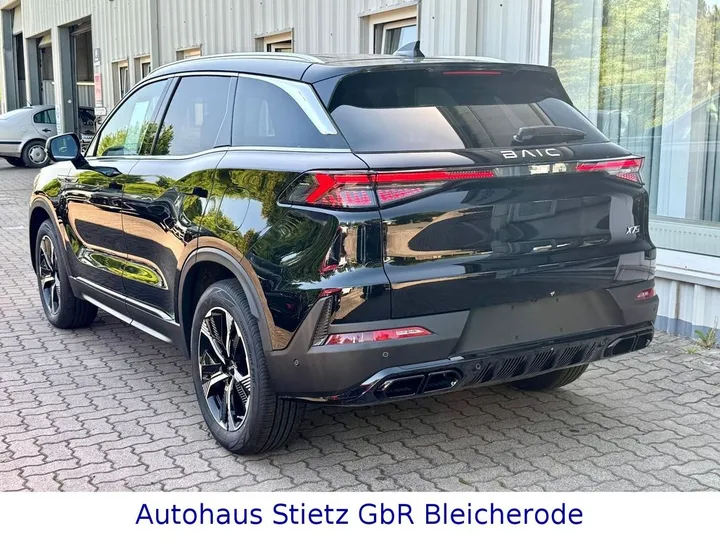 BAIC Beijing X75