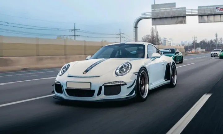 Porsche 911