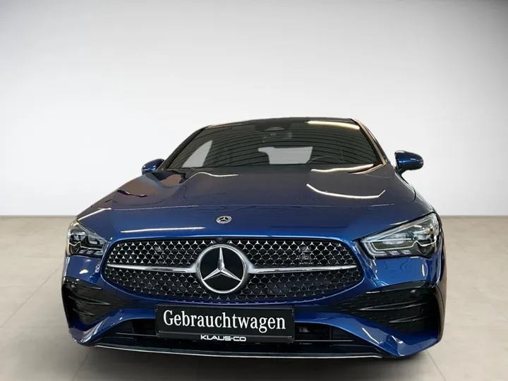 Mercedes-Benz CLA 200