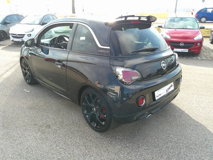 Opel Adam