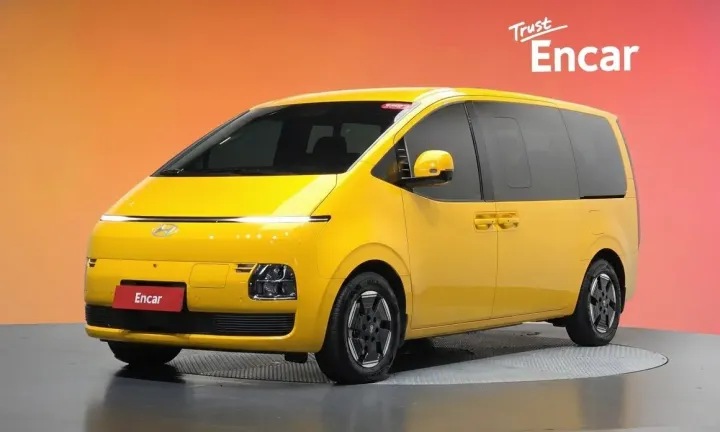 Hyundai Staria