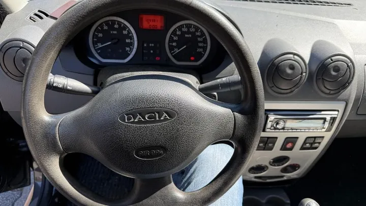 Dacia Logan