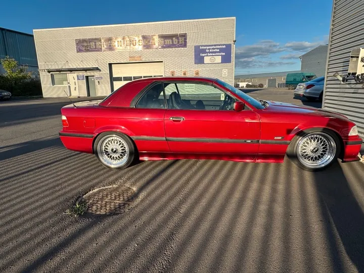 BMW 325