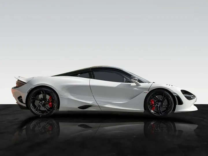 McLaren 750S