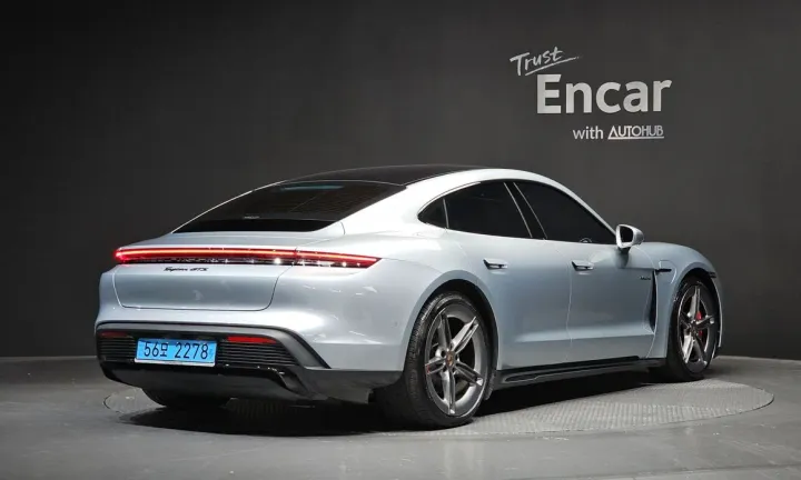Porsche Taycan