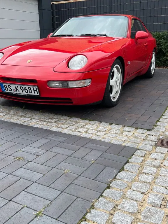 Porsche 968