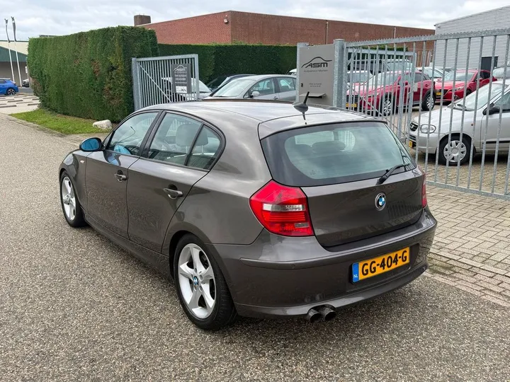 BMW 130