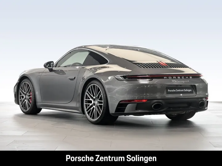 Porsche 992