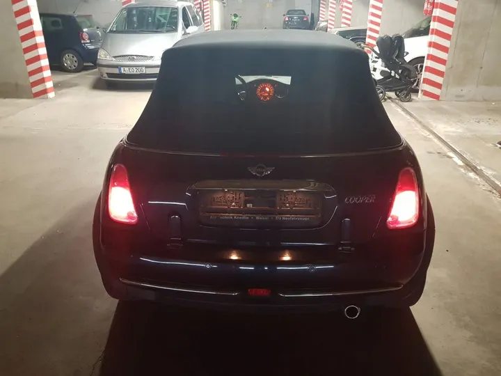 MINI Cooper Cabrio