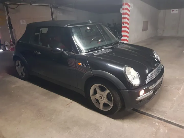 MINI Cooper Cabrio
