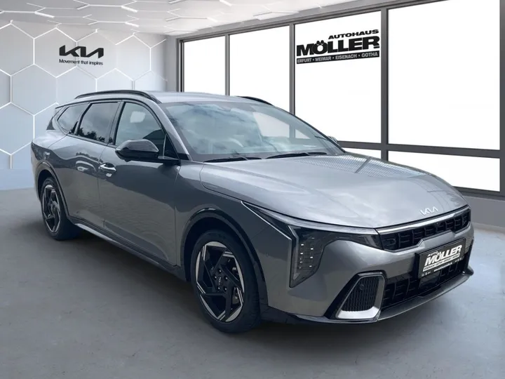 Kia K4