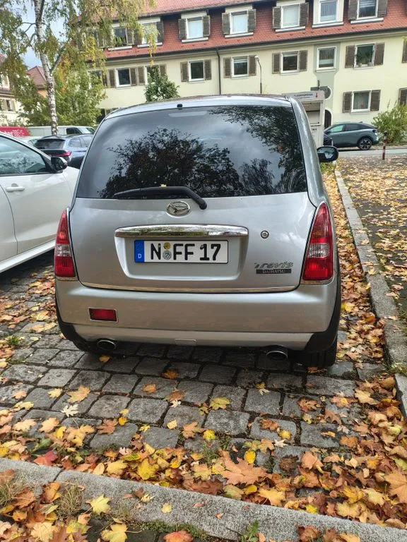 Daihatsu TREVIS