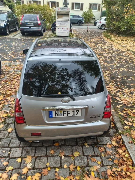 Daihatsu TREVIS