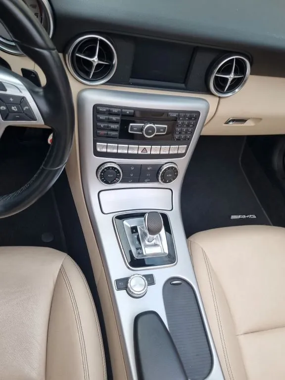 Mercedes-Benz SLK 250