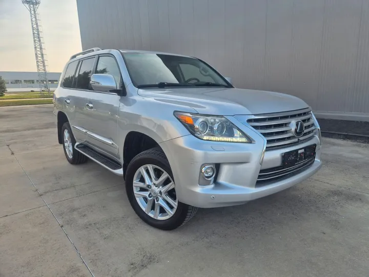 Lexus LX 570