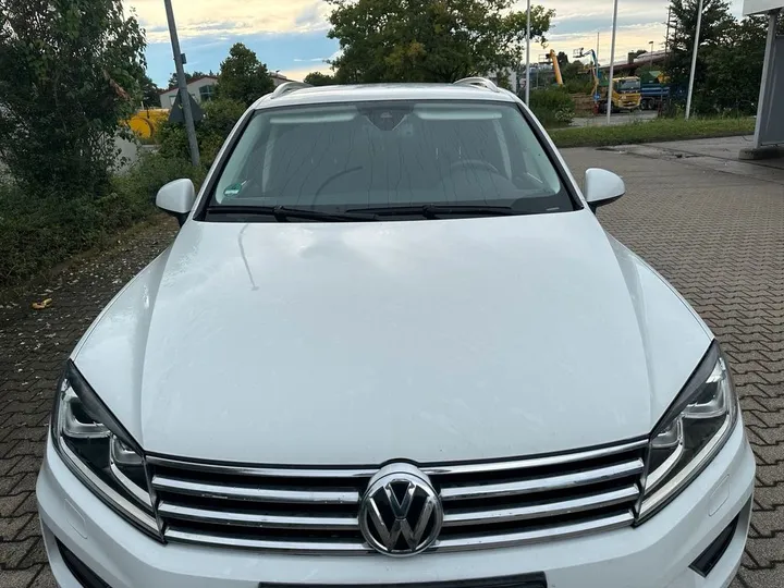Volkswagen Touareg