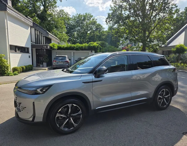 BAIC Beijing X75