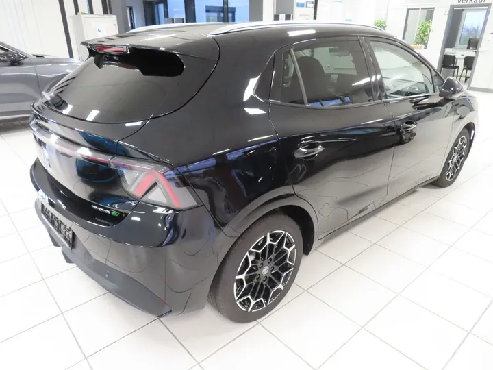 MG MG4 EV Urban