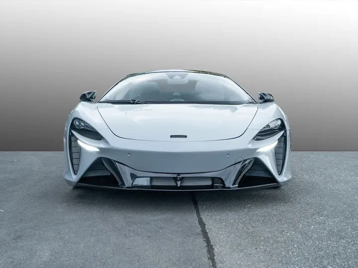 McLaren Artura
