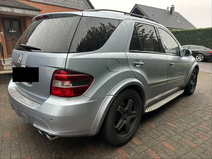 Mercedes-Benz ML 63 AMG