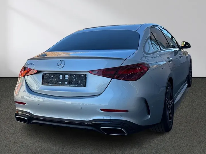 Mercedes-Benz C 220
