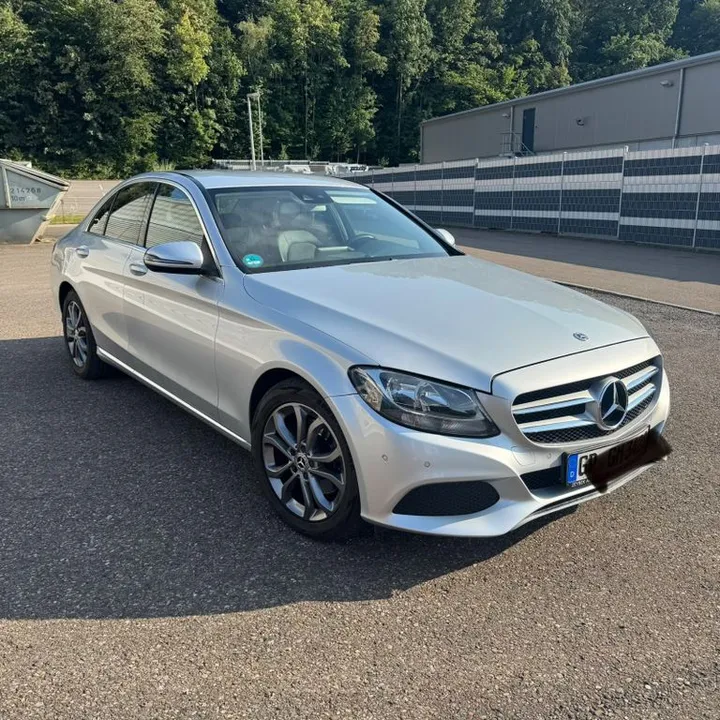 Mercedes-Benz C 220