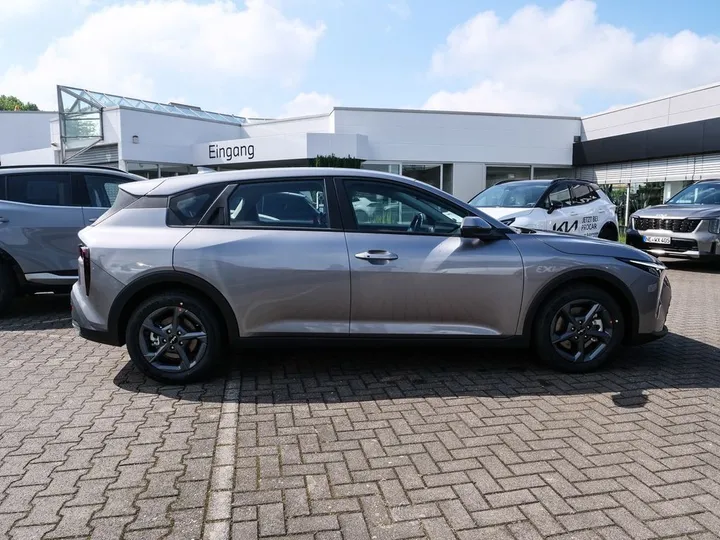 Kia K4