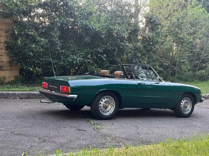 Alfa Romeo Spider