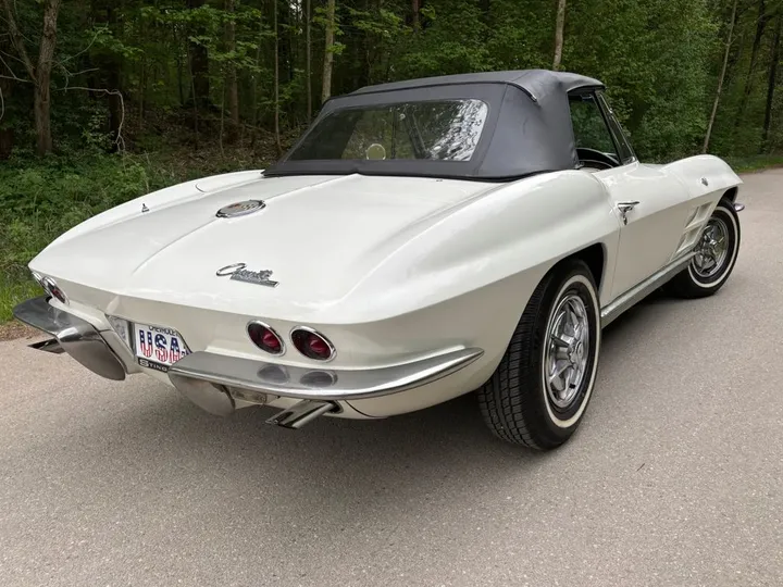 Corvette C2