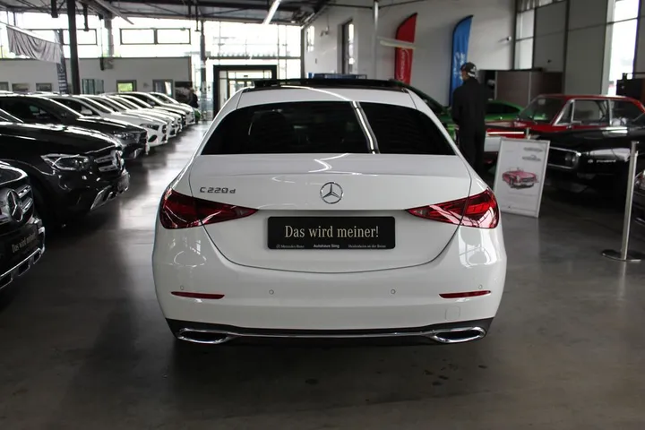 Mercedes-Benz C 220