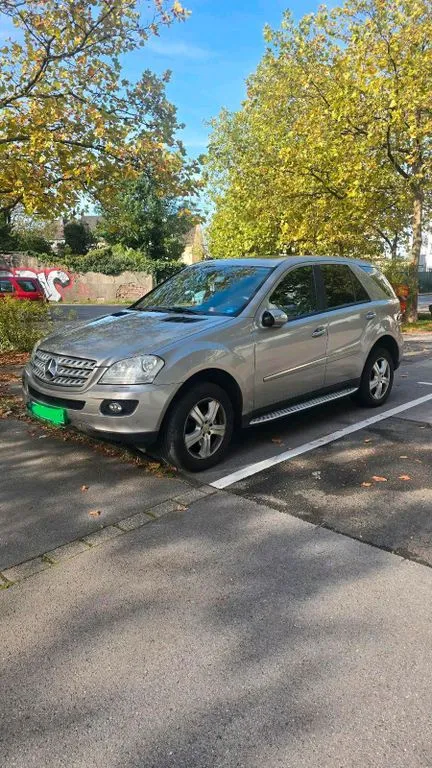 Mercedes-Benz ML 320