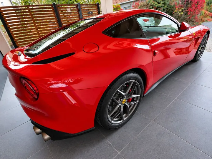 Ferrari F12