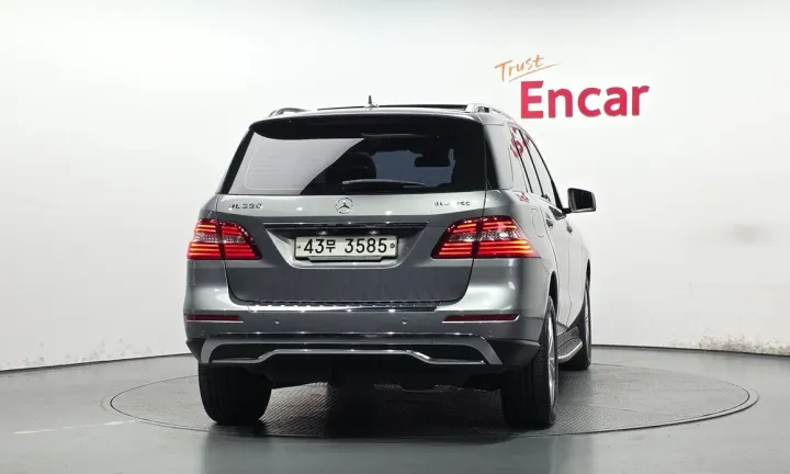 Mercedes-Benz M-class