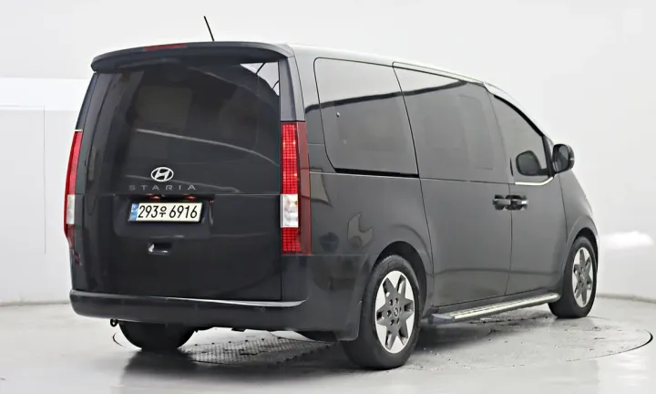 Hyundai Staria