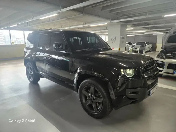 Land Rover Defender