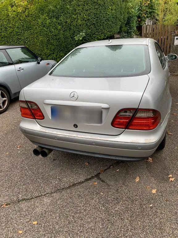 Mercedes-Benz CLK 320